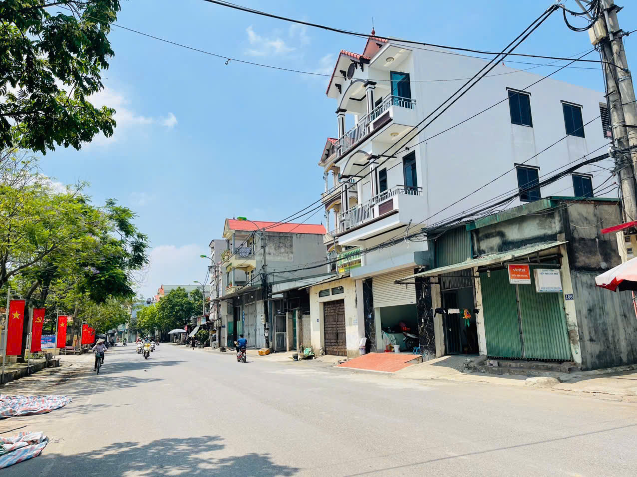 Bá đất Phụng Thượng,diện tích 107m2,mặt tiền 8m,phân lô ô tô vỉa hè,góc 2 thoáng - Ảnh chính